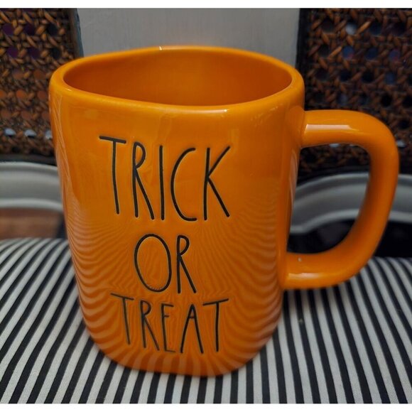 NWT Rae Dunn Halloween Orange Trick or Treat Coffee Mug - Picture 10 of 10